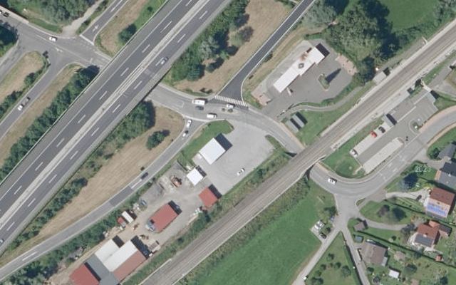 Luftbild von TS-Allerheiligen (gegenüber Uniwash)
