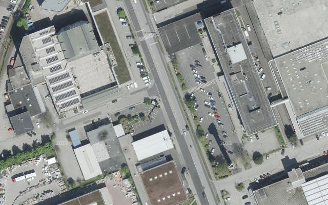 Luftbild von eni AUTOMATIC-Tankstelle 0-24h bei Washplex Linz/Industriezeile