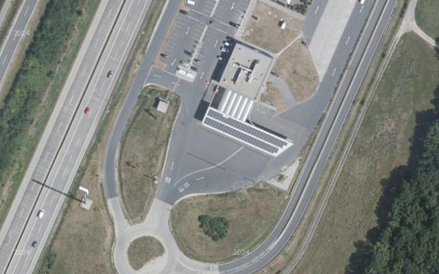 Luftbild von OMV - Wolfpassing Autobahn A5 / Brünner Straße KM 11