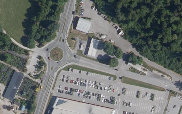 Luftbild von MAXI TANK TANKSTELLE