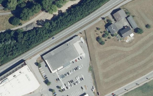 Luftbild von Diskont Tankstelle