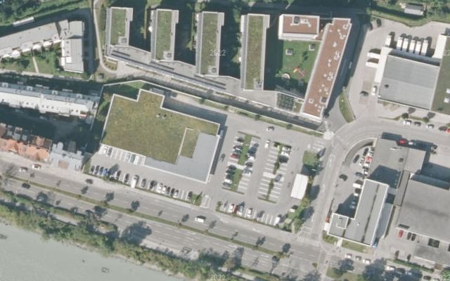 Luftbild von Diskont Tankstelle
