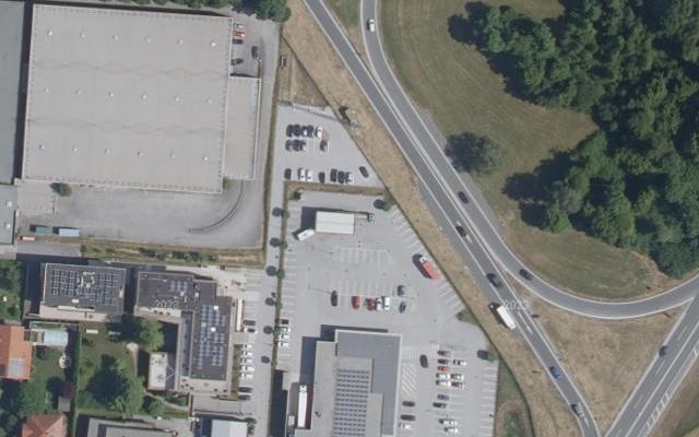 Luftbild von Diskont Tankstelle