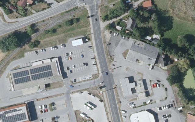 Luftbild von Diskont Tankstelle