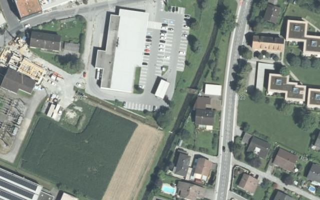 Luftbild von Diskont Tankstelle
