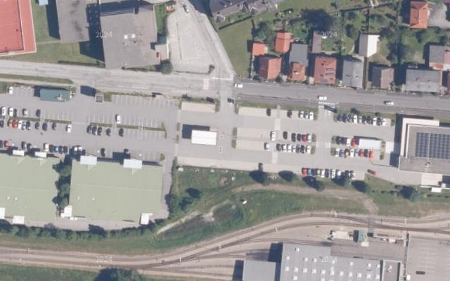 Luftbild von Diskont Tankstelle