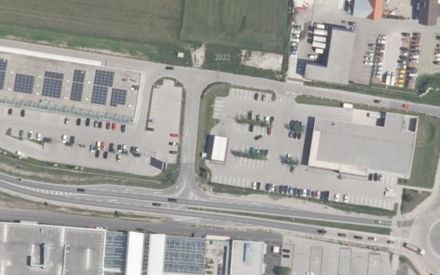 Luftbild von Diskont Tankstelle