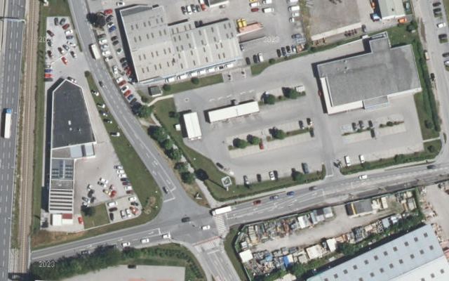 Luftbild von Diskont Tankstelle