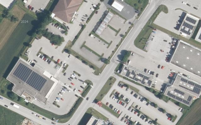 Luftbild von Diskont Tankstelle