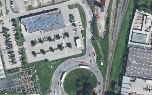 Luftbild von Diskont Tankstelle