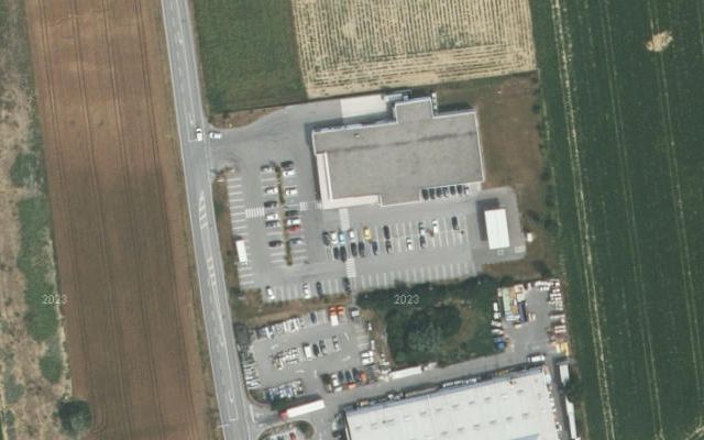 Luftbild von Diskont Tankstelle
