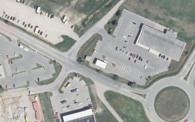 Luftbild von Diskont Tankstelle