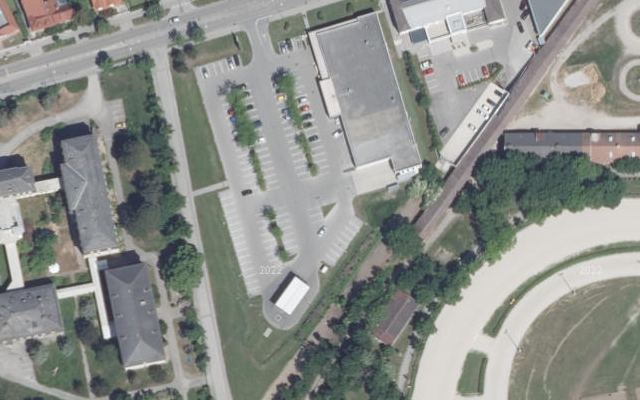 Luftbild von Diskont Tankstelle