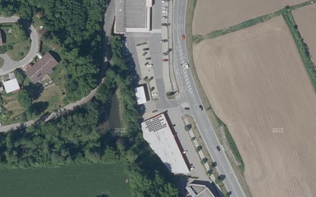 Luftbild von Diskont Tankstelle