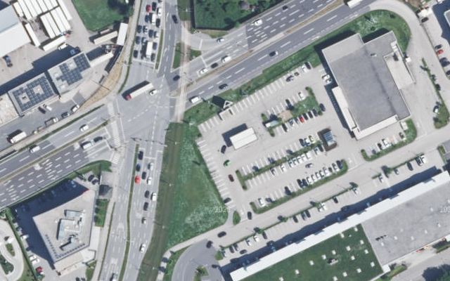 Luftbild von Diskont Tankstelle