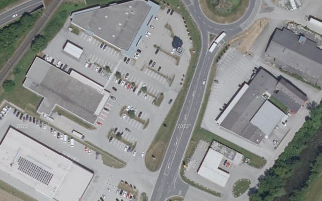 Luftbild von Diskont Tankstelle