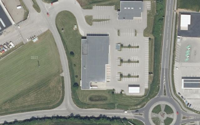 Luftbild von Diskont Tankstelle