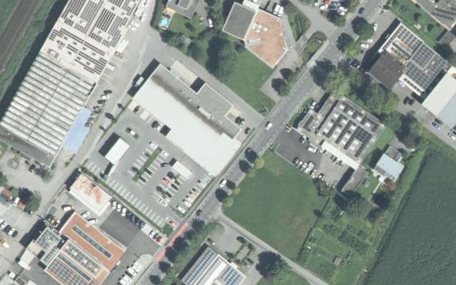 Luftbild von Diskont Tankstelle