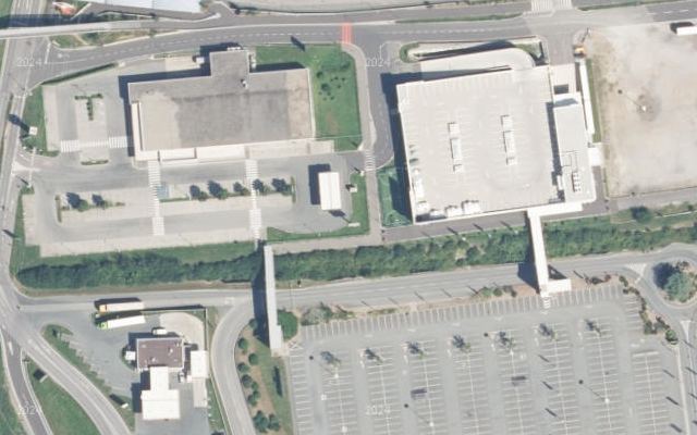 Luftbild von Diskont Tankstelle
