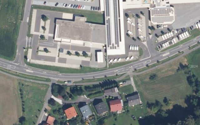 Luftbild von Diskont Tankstelle