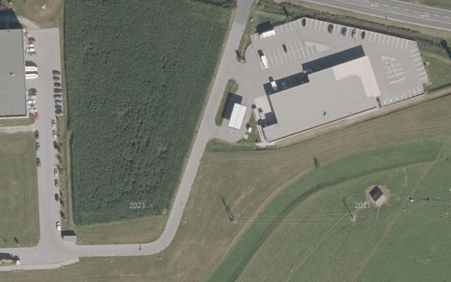 Luftbild von Diskont Tankstelle