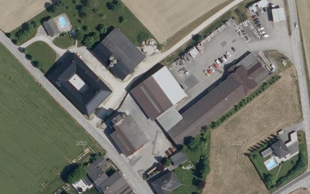 Luftbild von GENOL-LH EFERDING-OÖ. MITTE eGen