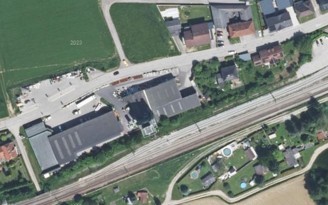 Luftbild von GENOL-LH EFERDING-OÖ. MITTE eGen