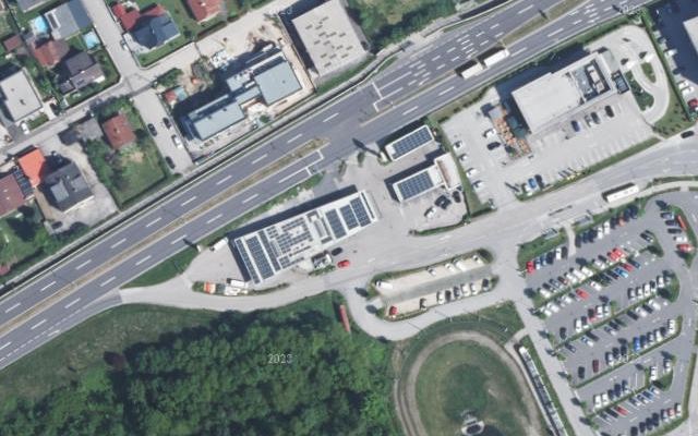 Luftbild von BP Tankstelle Trauner Kreuzung