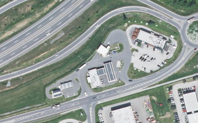 Luftbild von BP Tankstelle