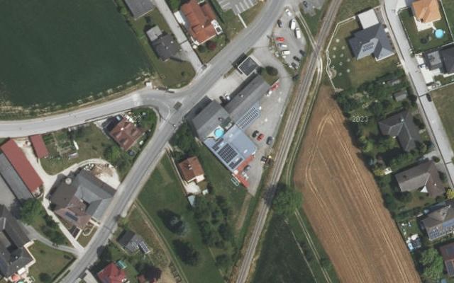 Luftbild von Tankstelle Hintersteiner - Qualitätsprodukte - Shell-Motorenöle