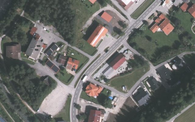 Luftbild von Shell-Tankstelle  Laugus Silvia