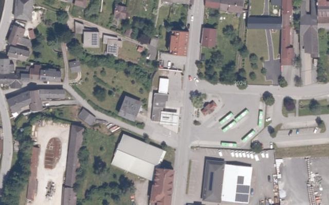 Luftbild von AVIA XPress (unser Service: Luft und Wasser)