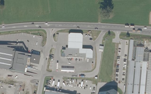 Luftbild von Lagerhaus Tankstelle Lienz
