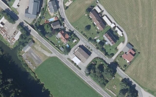 Luftbild von Tankstelle Grabner