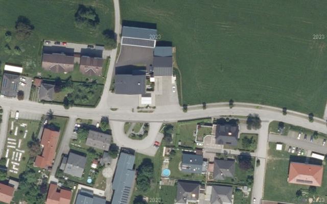 Luftbild von Tankstelle Pernsteiner - Tankautomat mit Bankomat
