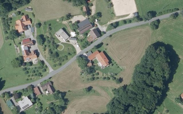 Luftbild von Tankstelle 34906