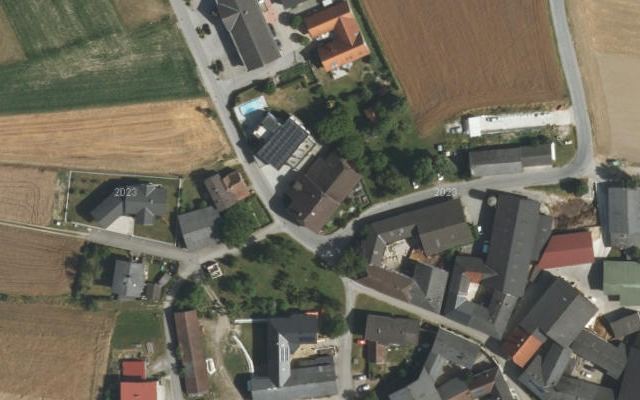 Luftbild von Tankstelle 35466