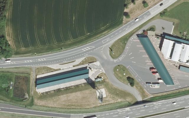 Luftbild von Oldtimer Diskont-Automaten