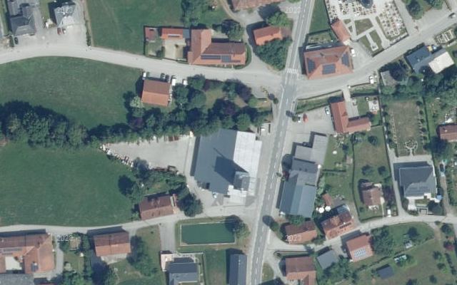 Luftbild von GENOL-LH EFERDING-OÖ. MITTE eGen