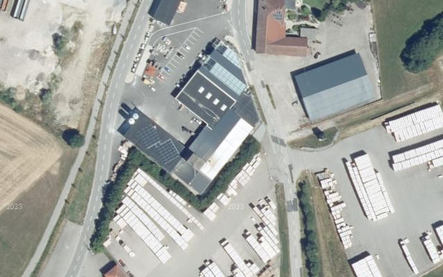 Luftbild von GENOL-LH EFERDING-OÖ. MITTE eGen