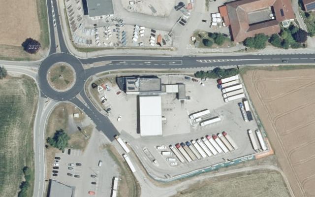 Luftbild von GENOL-LH EFERDING-OÖ. MITTE eGen