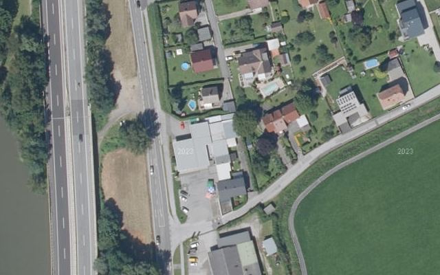 Luftbild von OIL! Tankstelle